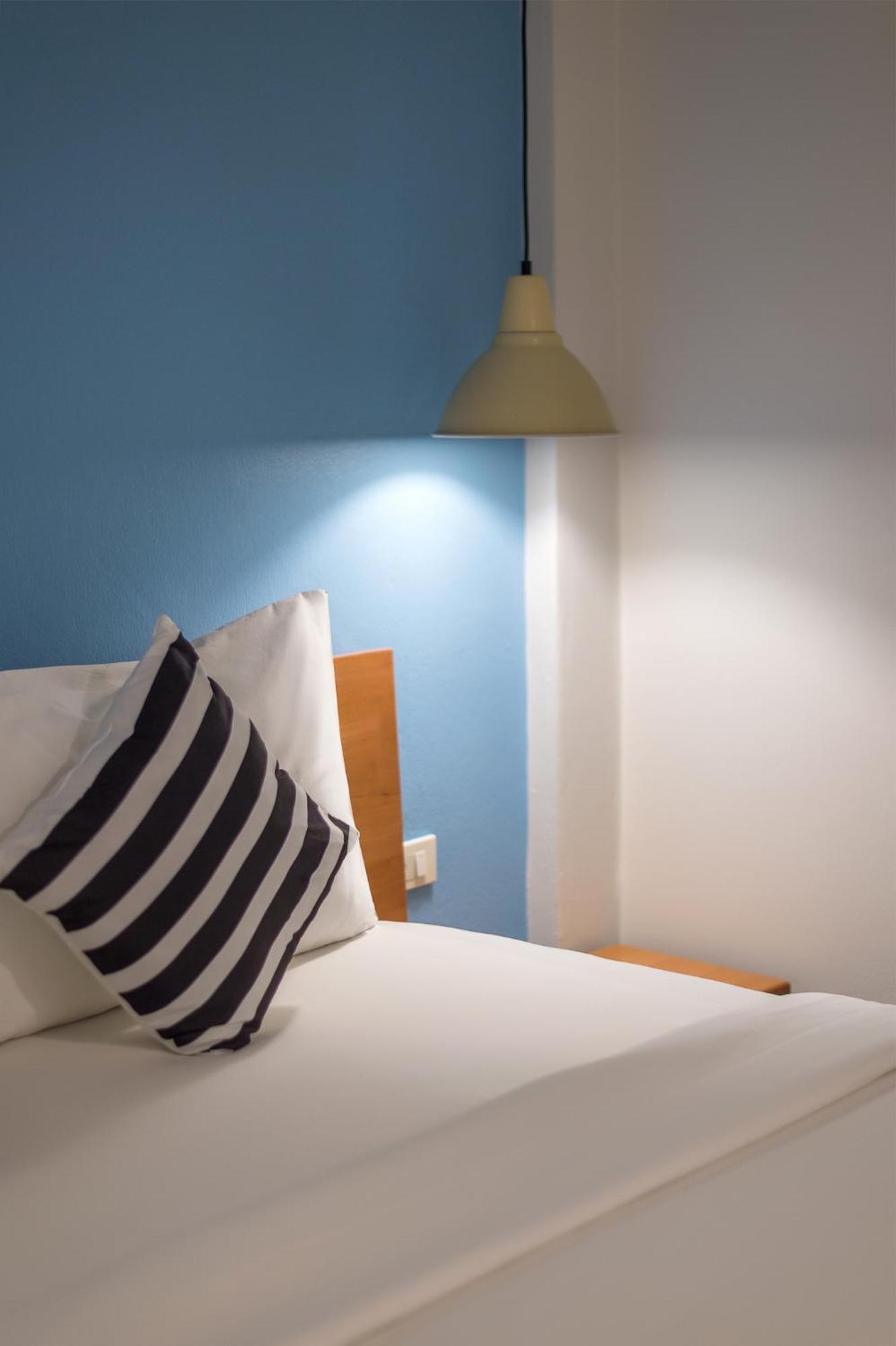 Tiya House Rooms & Cafe Krabi Bagian luar foto